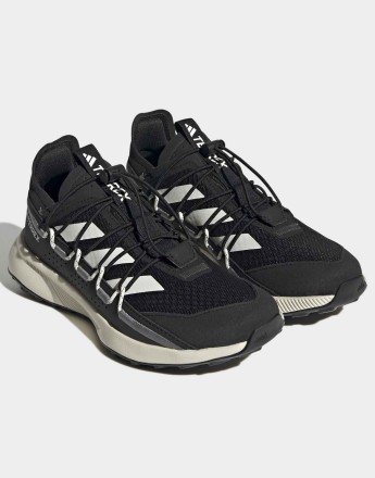 adidas Terrex voyager 21 travel shoes in core black / chalk white / gre