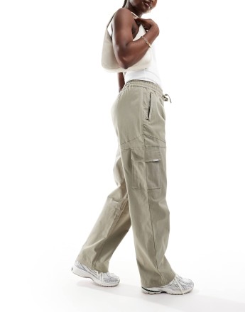 Hera cargo pant in grey green